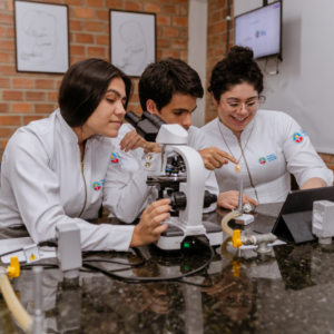 Os candidatos devem realizar a inscrição até o dia 12 de janeiro de 2026, exclusivamente pelo site oficial da instituição.